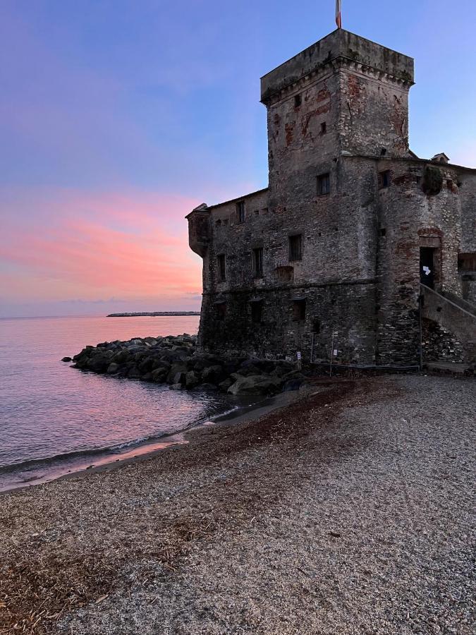 Welcome Riviera -Torre D'Avorio Appartamento 126 Mq Piu'Terrazzo25 Mq - Totalmente Rinnovato- 250 M Dal Centro - Parcheggio A Pagamento 15 Euro Al Giorno Da Prenotare In Anticipo Salvo Dispo -Parking At 15 Euro Per Day To Be Booked In Advance If Avai Rapallo Exterior foto